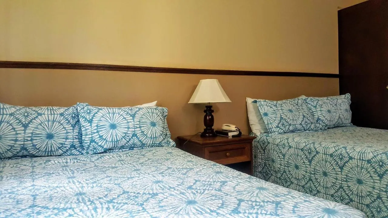 The Mandeville Hotel - Manchester Jamaica
